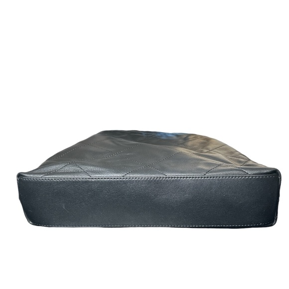 Quilted Tote Bag with small, detachable clutch - Picture 5 of 9